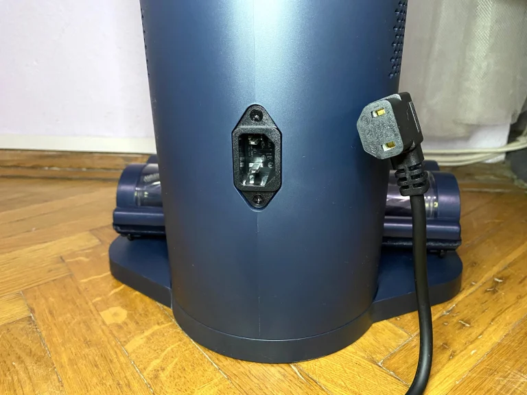 Prueba 1 del aspirador estacionario autodrenante Ultenic FS18