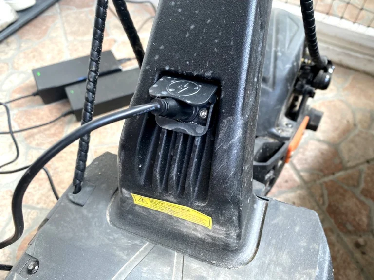 KuKirin G2 Master electric scooter test 27