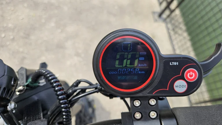 Kaabo Mantis 10 Plus elektromos roller teszt 7