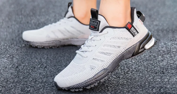 A 6800 Ft-os Baasploa edzőcipőt szereti az internet népe 1