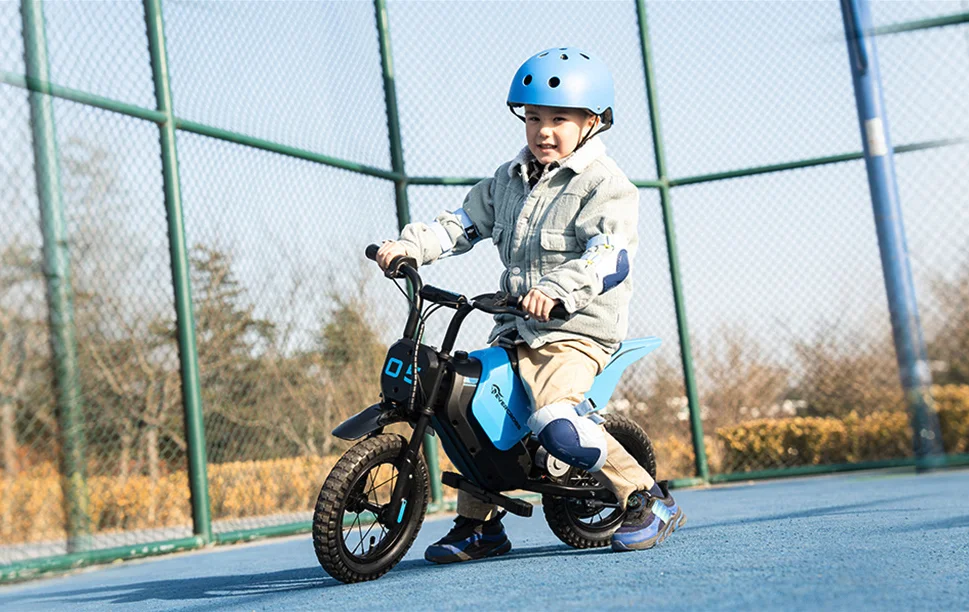 Itt egy új e-motor, amit kimondottan gyerekeknek szántak 1