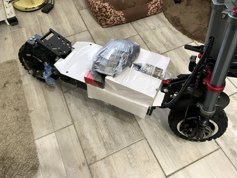 Essai 1 de la trottinette électrique ANGWATT T17