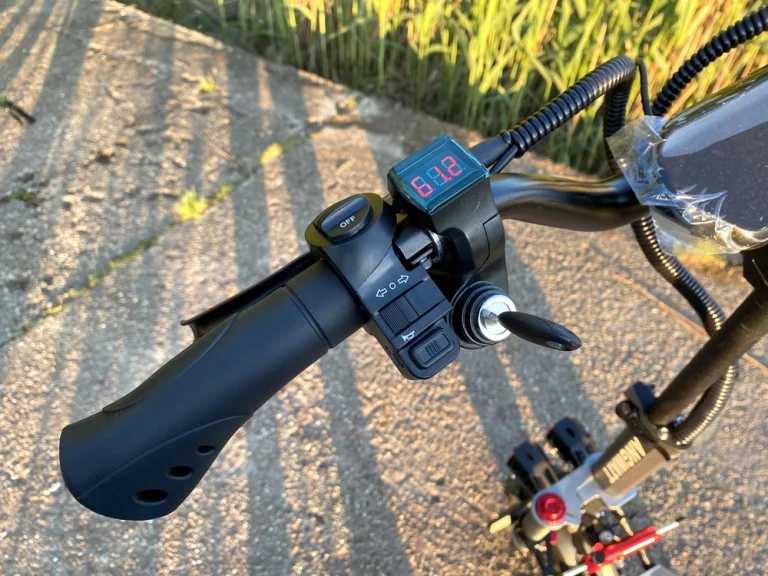 Essai 1 de la trottinette électrique ANGWATT T11