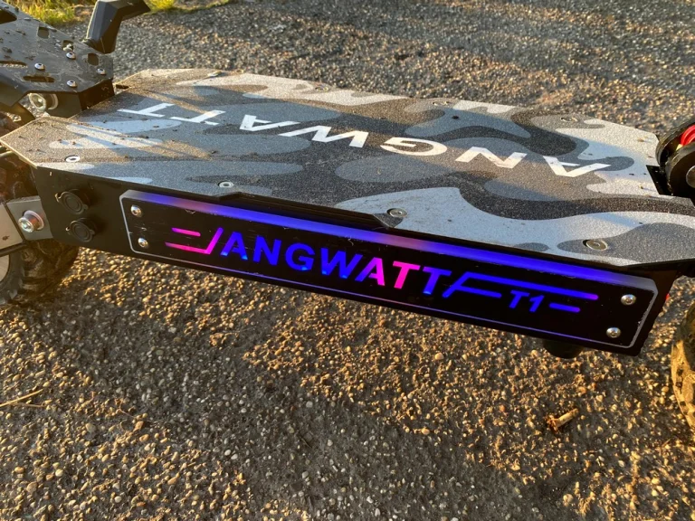 Essai 1 de la trottinette électrique ANGWATT T13