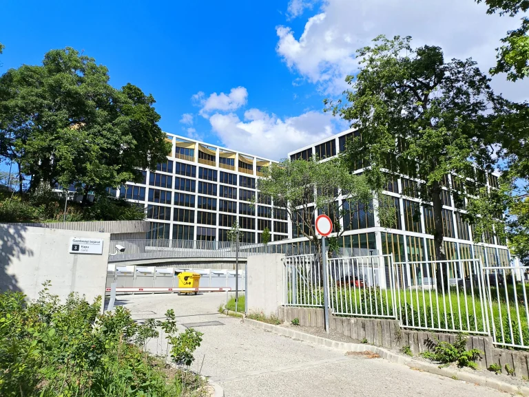 Prueba 6 del teléfono inteligente Poco X5 Pro 143G