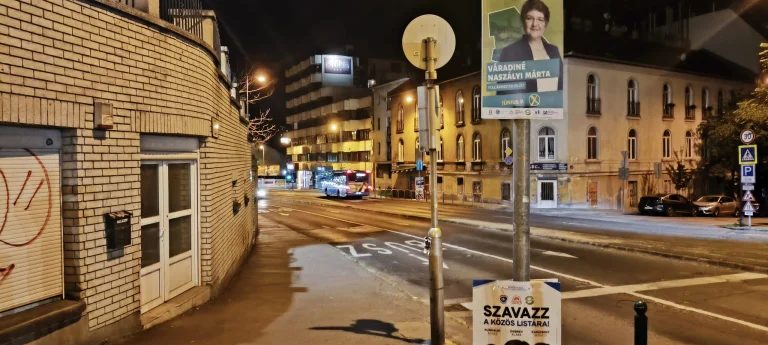 Prueba 6 del teléfono inteligente Poco X5 Pro 166G