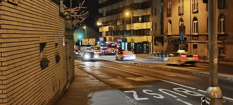 Prueba 6 del teléfono inteligente Poco X5 Pro 169G