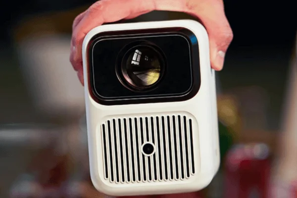 Házimozizz a Wanbo Dali1 Mini Projektorral! 1