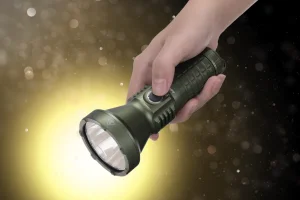 Sokoldalú zseblámpa minden kalandor számára