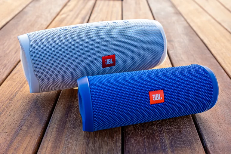 Legjobb Bluetooth hangszóró tesztek és vélemények alapján 2025 – Nemcsak a JBL szól jól