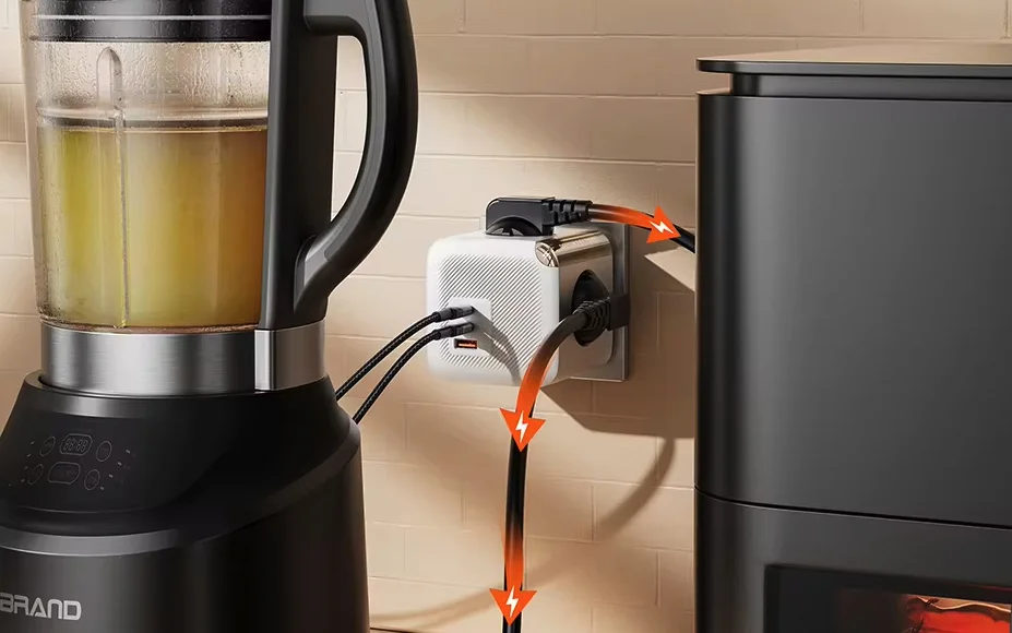 Fali USB-s töltő és hálózati elosztó egyben a Toockitól 1
