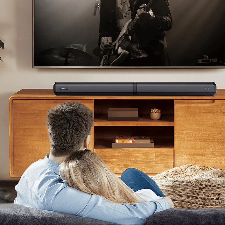 The price of the Ultimea Apollo S40 sound projector has dropped significantly