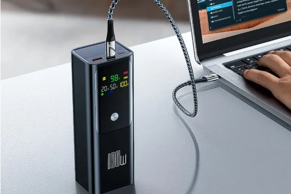 El banco de energía QOOVI de 100 W ahora cuesta solo HUF 13 500