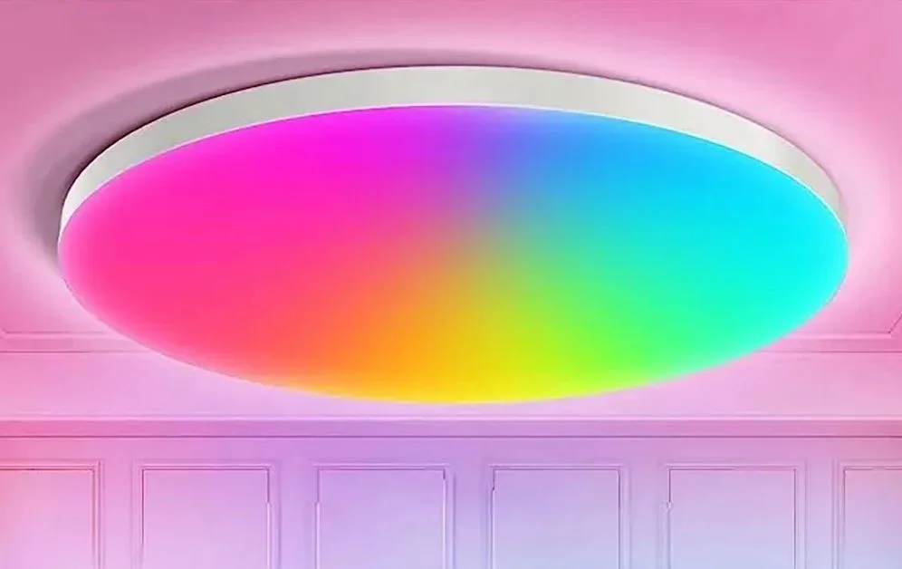 Smart LED lamp: colorful lights and intelligent control 1