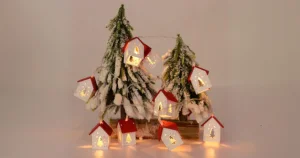 Hangulatos karácsonyi dekoráció: LED-es faházikók