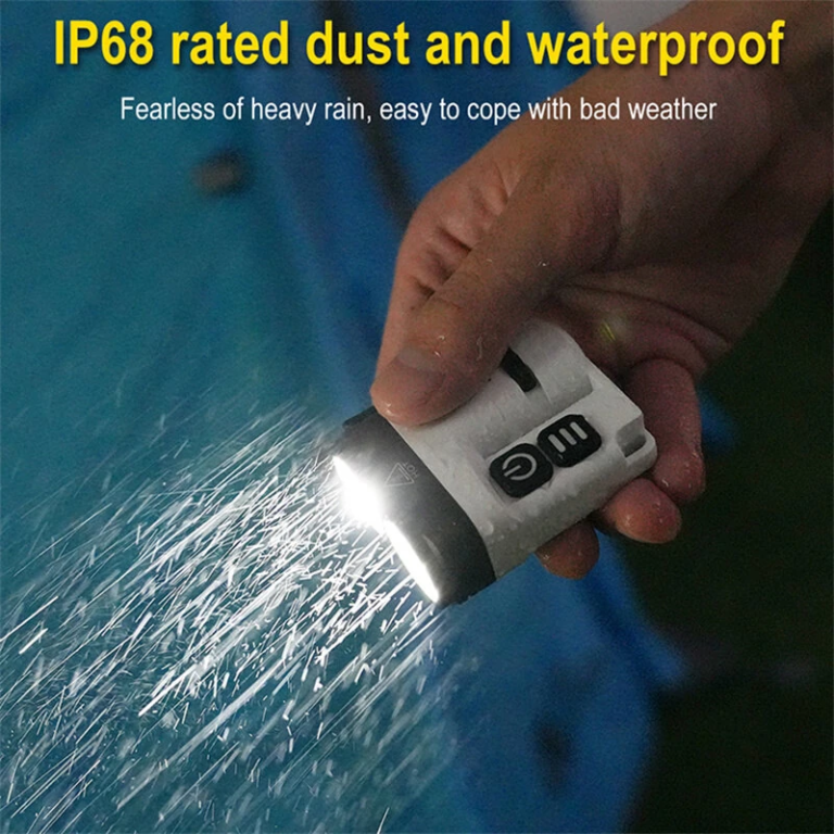 1600 lumenes LED-es mini kulcstartó zseblámpa 8700 Ft-ért 9