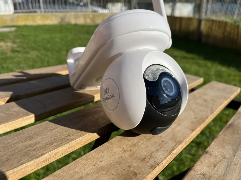 Test de la caméra Reolink Altas PT Ultra et du Home Hub 3