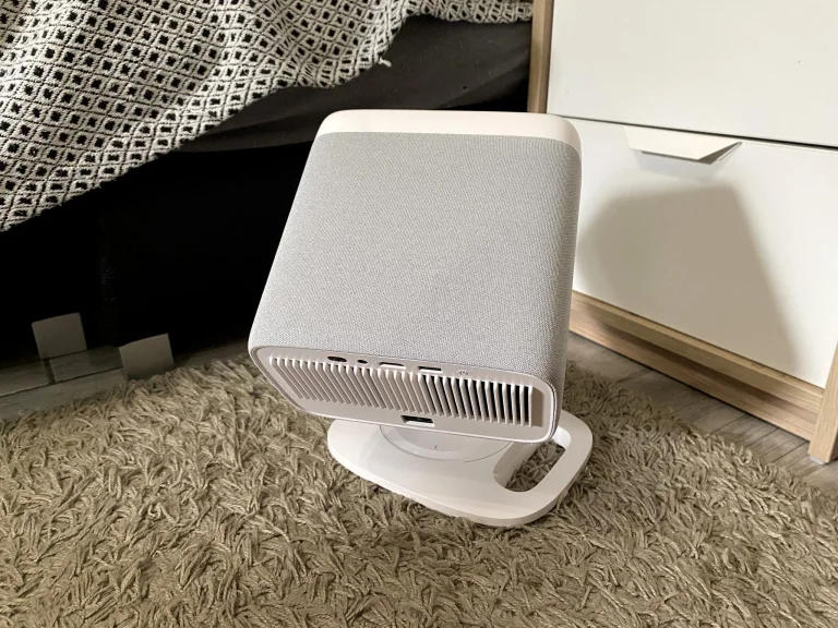 Prueba 100 del proyector Lenovo 7P