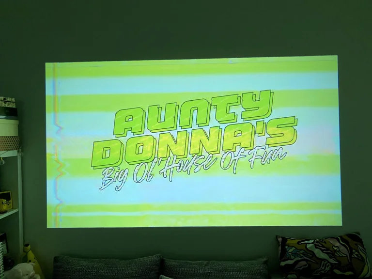 Prueba 100 del proyector Lenovo 50P