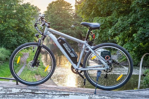 Jókorát esett az Eskute M100 elektromos kerékpár ára 1