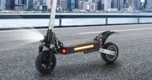 Tuti cuccnak ígérkezik az új ANGWATT F1 elektromos roller