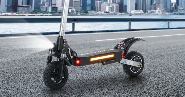 Tuti cuccnak ígérkezik az új ANGWATT F1 elektromos roller 1