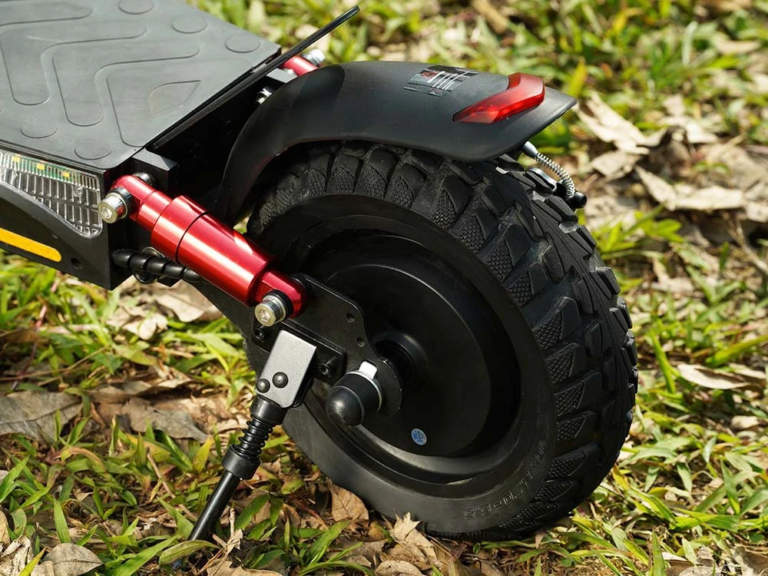 Ha kinőtted a Lime-ot: itt az iScooter iX4 e-roller 16