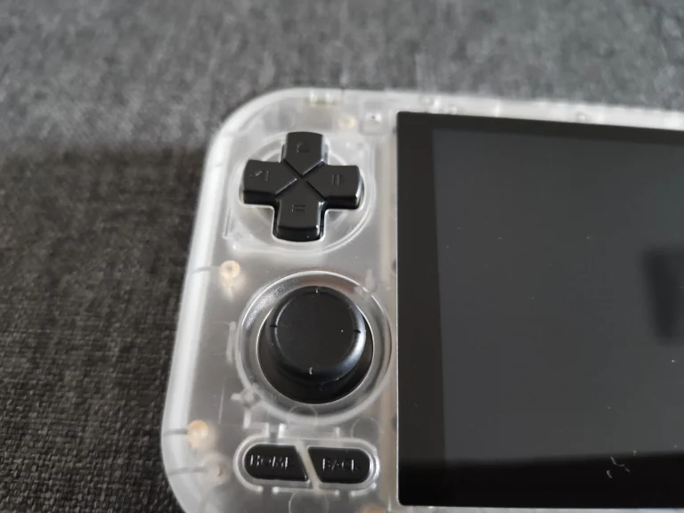 Retroid Pocket 4 Pro handheld game console test 8