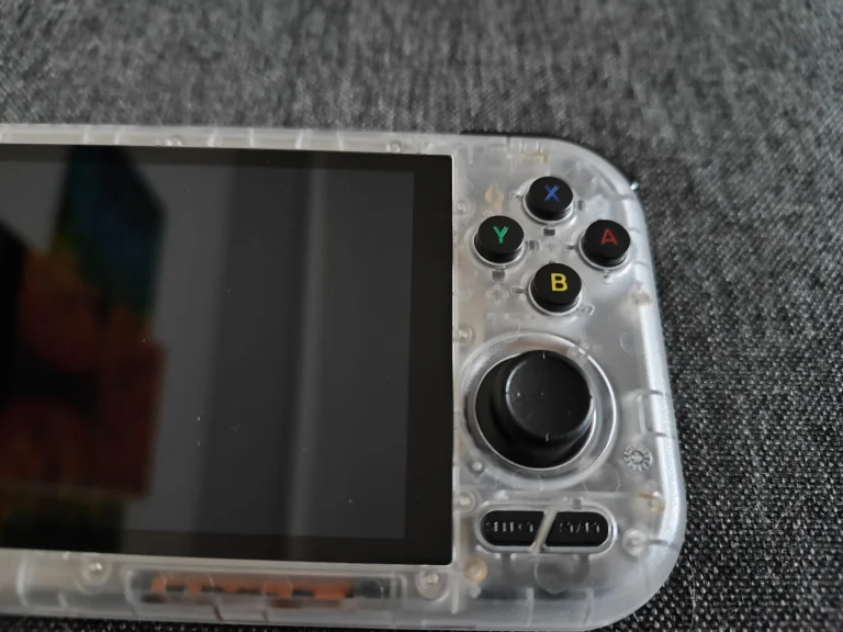 Retroid Pocket 4 Pro handheld game console test 9