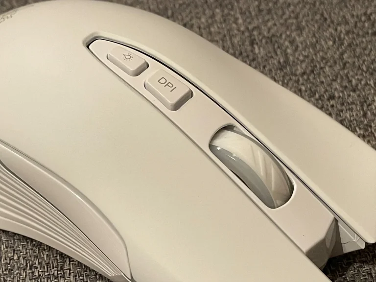 Test de la souris de jeu ONIKUMA CW905 7