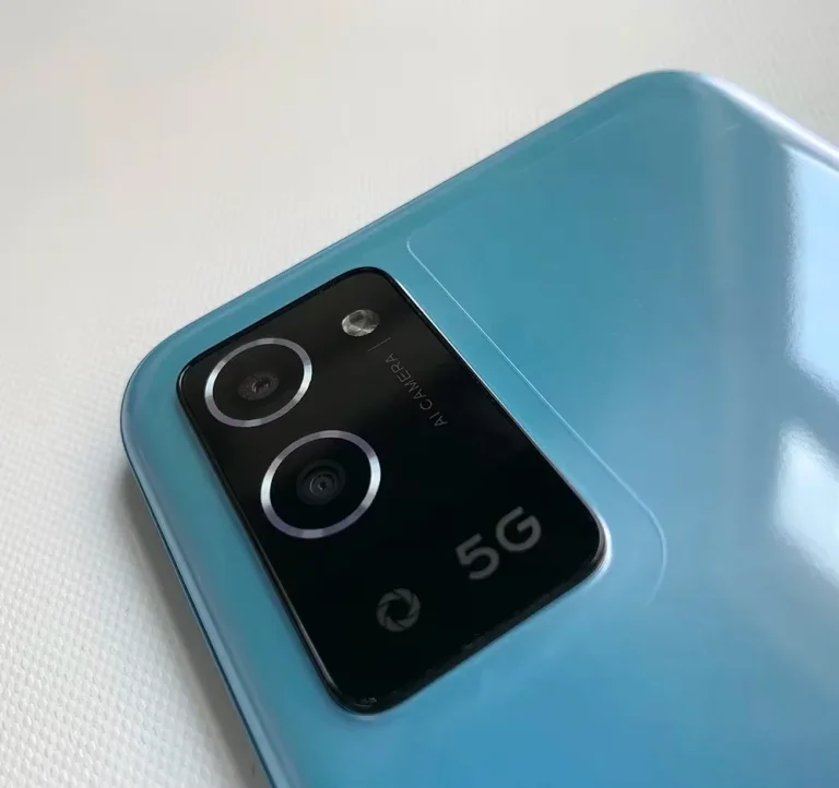 OPPO fülesek, telók és órák őrült áron keddtől 4