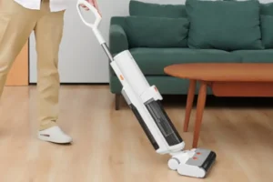 Az Ultenic AC1 állóporszívó felmos, felszív, feldob
