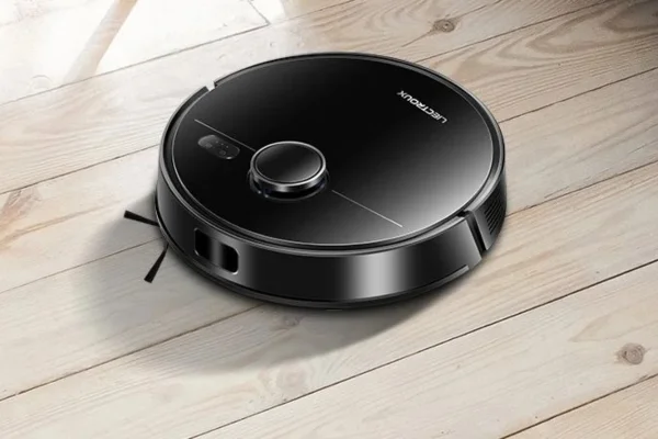 Újra itt a lusták álma: a Liectroux M70 Pro robotporszívó 1