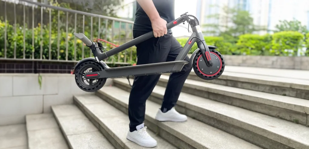 Száguldj stílusosan a városban az N7PRO rollerrel 1