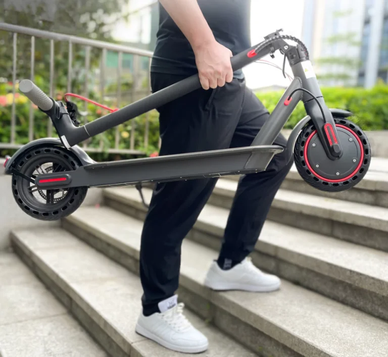 Száguldj stílusosan a városban az N7PRO rollerrel 2