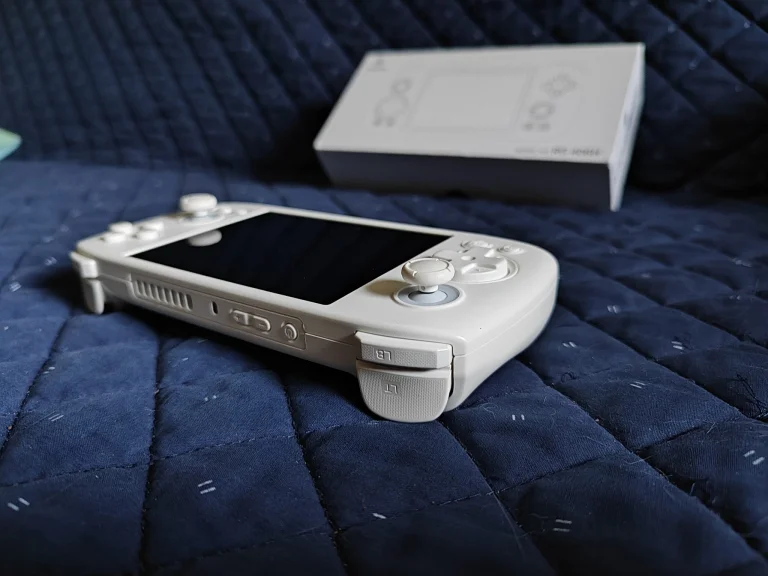 ANBERNIC RG 406H kézi játékkonzol teszt 6