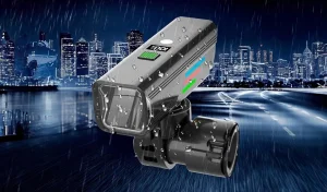 La luz de bicicleta CAVALRY ilumina la noche.