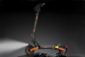 Fene se gyalogol, ha itt a KUGOO F3 Plus elektromos roller