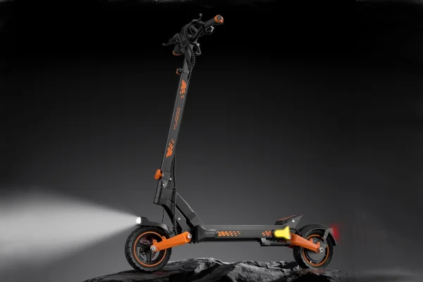 Fene se gyalogol, ha itt a KUGOO F3 Plus elektromos roller 1