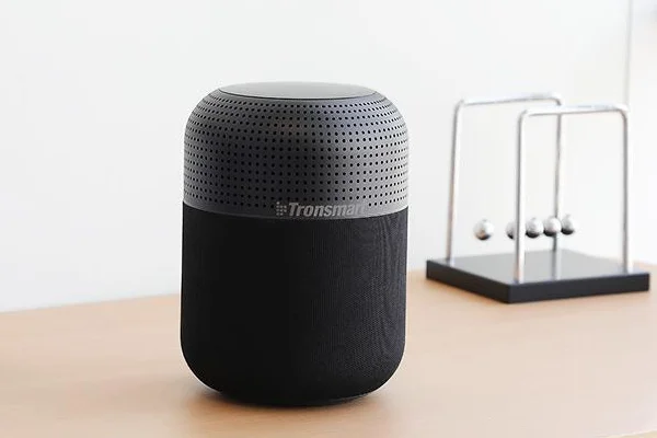 La fiesta empieza donde juega el Tronsmart T6 Max 1