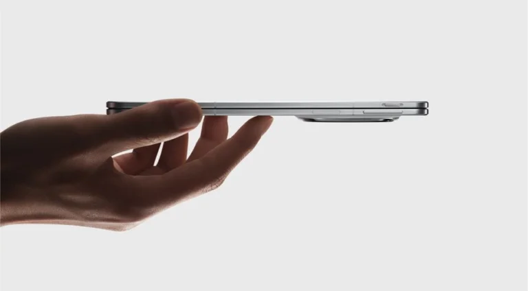 A világ legvékonyabb hajlítható telója elérhető kuponnal 15