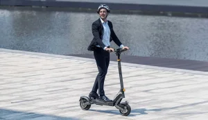 Ausom L2 – ez nem csak roller, ez állásfoglalás