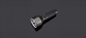 A Nextool zseblámpa nem zsebnek való!