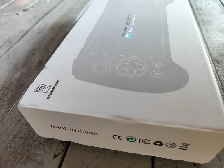 ANBERNIC RG557 kézi játékkonzol teszt 3