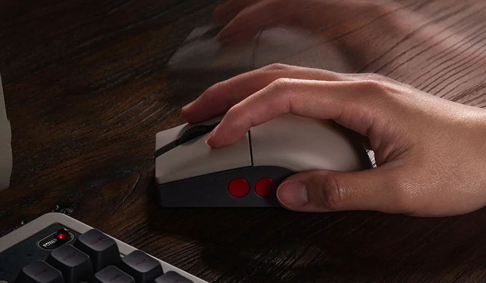 8BitDo Retro R8 egér– A múlt dizájnja, a jövő ereje 1