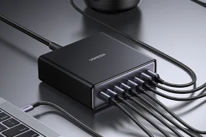 UGREEN 200 W-os töltőállomás – Egyszerre nyolcat? Naná