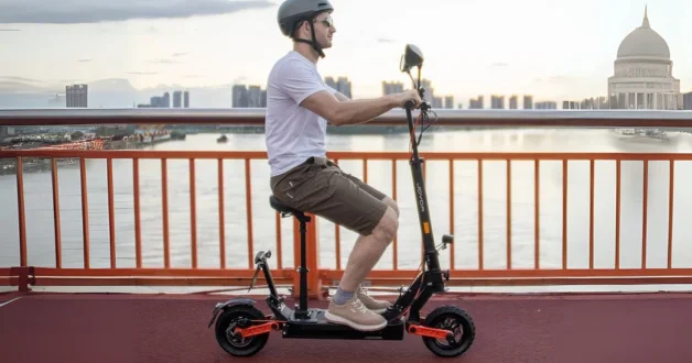 Erő, kényelem és stílus – ezt tudja a Joyor S8E e-roller 1