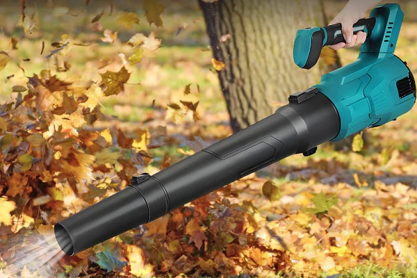 Drillpro lombfúvó: amikor a kertben hurrikán tombol 1