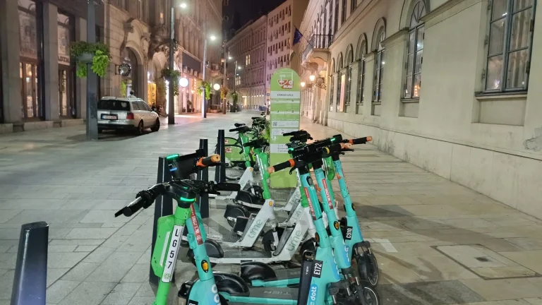 Prueba 7 del teléfono inteligente Poco M5 Pro 66G