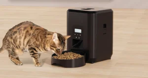 Automata etető cicáknak és kutyáknak szuper áron az Aliról